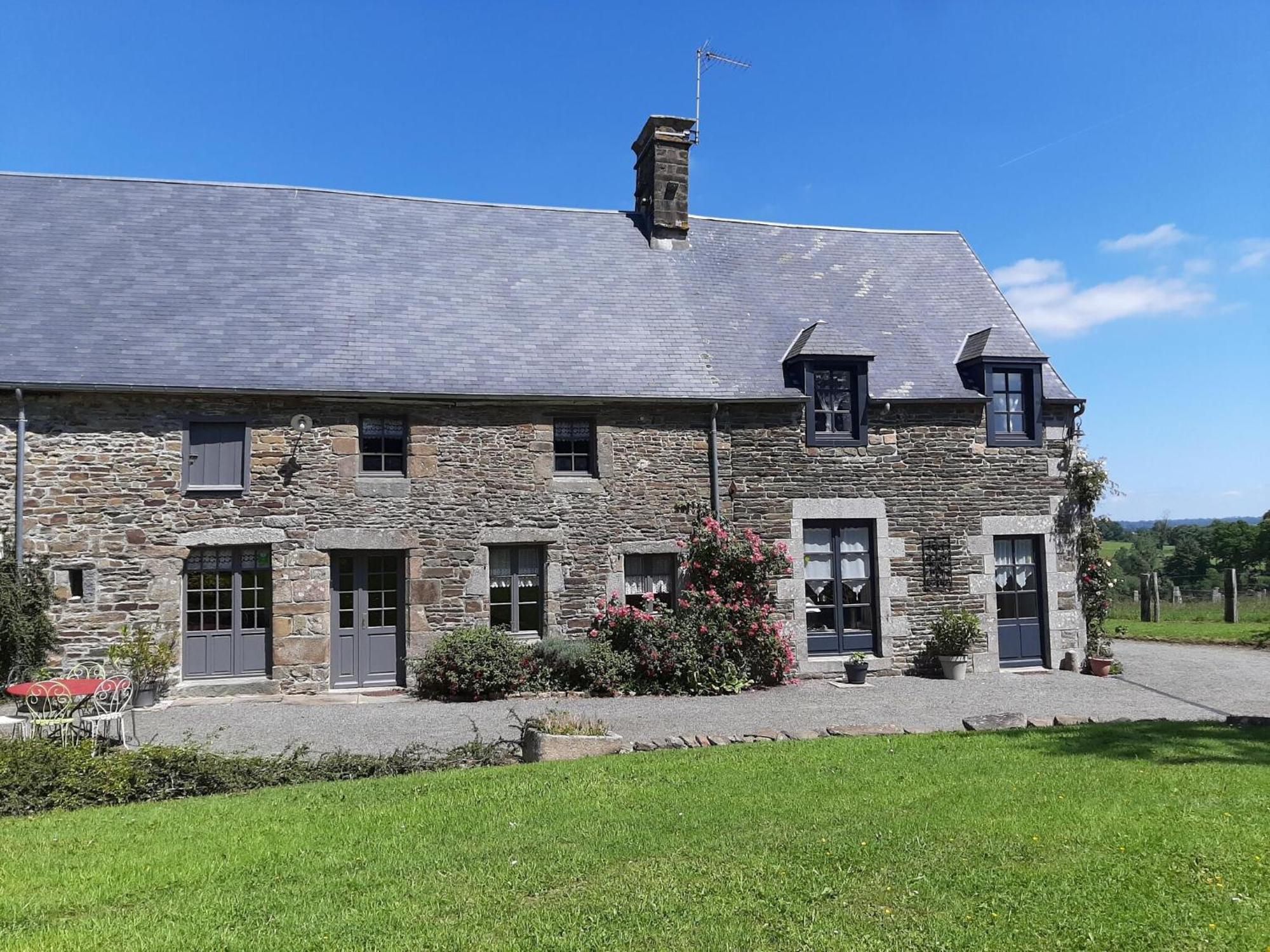 Holiday Home Close To Normandy Montaigu-les-Bois Luaran gambar